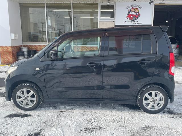 ワゴンＲ ＦＸリミテッド　４ＷＤ　スマートキー　プッシュスタート　シートヒーター　ライトレベライザー　純正ＣＤオーディオ　夏冬タイヤＡＷ付（5枚目）