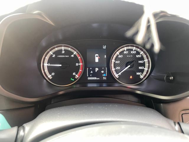 デリカＤ：５ ブラックエディション　登録済未使用車　純正アルミホイール　本革シート　ルーフビームガーニッシュ　電動サイドステップ　本革ステアリングホイール　シートヒーター　マルチアラウンドモニター　ワンタッチ電動スライドドア（11枚目）