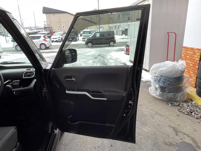 ソリオ ハイブリッドＭＸ　４ＷＤ　ワンオーナー　スマートキー　純正エンジンスターター　メモリナビＣＤ／ＤＶＤ／ＴＶ／Ｂｌｕｔｏｏｔｈ／Ｂカメラ　片側電動スライドドア　シートヒーター　アイドリングストップ　夏冬タイヤＡＷ付（17枚目）