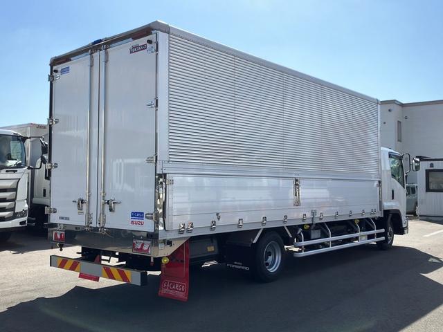 フォワード 日本フルハーフアルミウイング リアエアサス ラッシングレール2段 セイコラック2個 引き出しフック10個 門枠ステンレス ベッド付 ワイドロングボディ(3枚目)