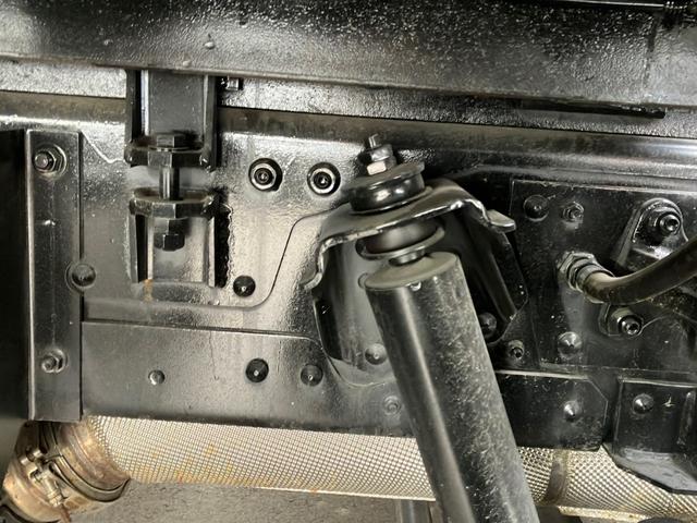 スーパーグレート 　花見台クレーン付セーフティローダー　ユニック４段（２．９３ｔ）　ラジコン　フックイン　警報型　一般仕様　自動あゆみ付　ウィンチ　床フック１２個　スタンション穴２個　アルミホイール　８×４　３９４馬力（18枚目）