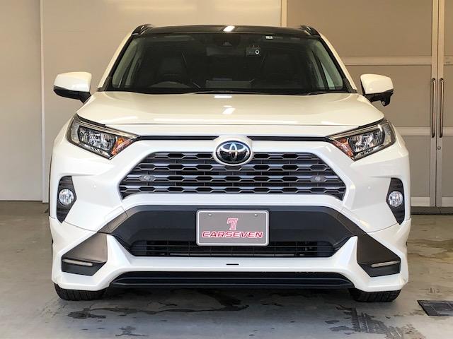 ＲＡＶ４ Ｇ　Ｚパッケージ　４ＷＤ　純正９型ナビ　バックカメラ　ＴＲＤフルエアロ　パノラマルーフ　デジタルインナーミラー　ＢＳＭ　ＥＴＣ２．０　電動リアゲート　パワーシート　シート・ステアリングヒーター　クルコン　革シート（2枚目）