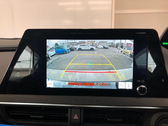 プリウス Ｇ　４ＷＤ　夏冬タイヤ　寒冷地仕様　８インチ純正ディスプレイオーディオ　フルセグ　Ｂｌｕｅｔｏｏｔｈ　バックカメラ　前後ドライブレコーダー　ＥＴＣ２．０　前席シートヒーター　クルコン　アンビエントライト（30枚目）