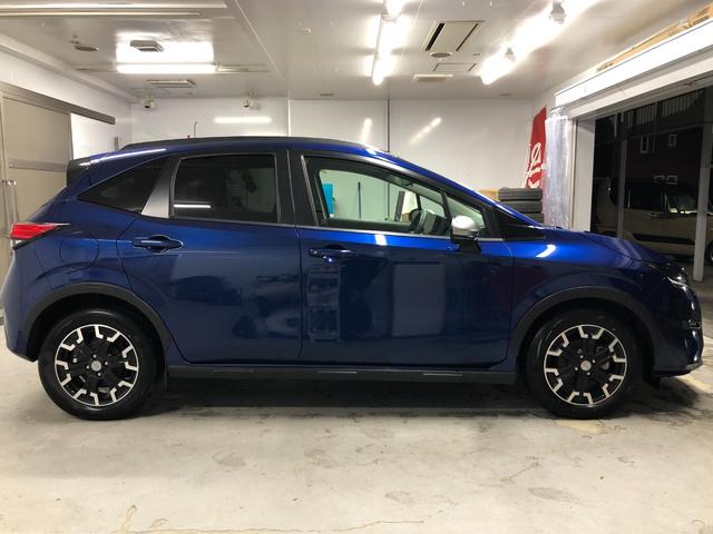 ノート 4WD 全方位カメラ 9インチ純正ナビ デジタルインナーミラー オーテック専用AW レザーシート ワイヤレス充電 ブラインドスポットモニター ETC エマージェンシーブレーキ シートヒーター(5枚目)