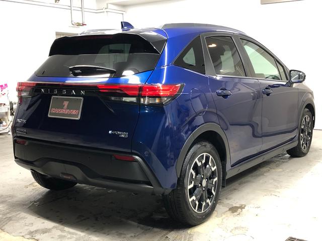 ノート 4WD 全方位カメラ 9インチ純正ナビ デジタルインナーミラー オーテック専用AW レザーシート ワイヤレス充電 ブラインドスポットモニター ETC エマージェンシーブレーキ シートヒーター(6枚目)