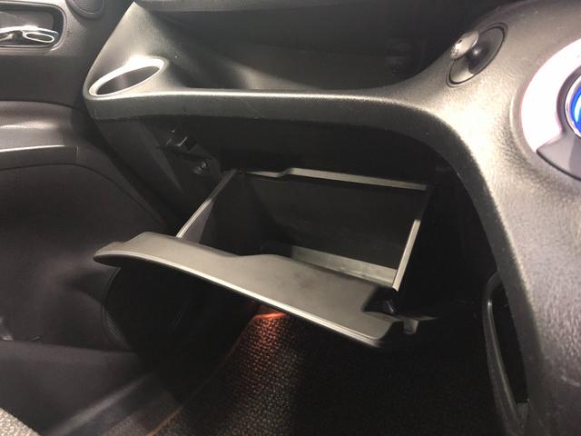 シエンタ G グランパー 4WD 寒冷地仕様 社外エンジンスターター 前後ドライブレコーダー 純正ナビ バックカメラBluetooth 両側電動スライドドア トヨタセーフティ ETC バックフォグ オートハイビーム 3席シート(38枚目)