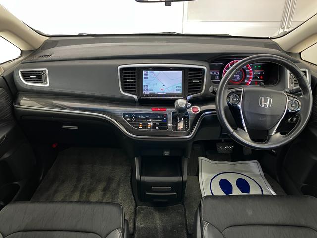 オデッセイ アブソルート・Ｘホンダセンシング　４ＷＤ　純正８インチナビ　純正リアフリップダウンモニター　純正エンスタ　ホンダセンシング　寒冷地仕様　パワーシート　ハーフレザーシート　両側電動スライドドア　Ｂカメラ　ビルトインＥＴＣ　ＬＥＤ（16枚目）