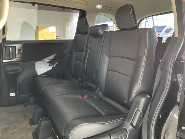 オデッセイ アブソルート・Ｘホンダセンシング　４ＷＤ　純正８インチナビ　純正リアフリップダウンモニター　純正エンスタ　ホンダセンシング　寒冷地仕様　パワーシート　ハーフレザーシート　両側電動スライドドア　Ｂカメラ　ビルトインＥＴＣ　ＬＥＤ（41枚目）