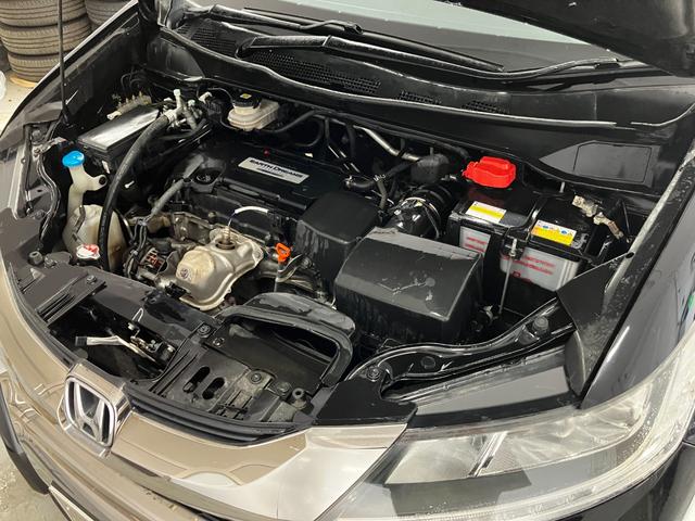 オデッセイ アブソルート・Ｘホンダセンシング　４ＷＤ　純正８インチナビ　純正リアフリップダウンモニター　純正エンスタ　ホンダセンシング　寒冷地仕様　パワーシート　ハーフレザーシート　両側電動スライドドア　Ｂカメラ　ビルトインＥＴＣ　ＬＥＤ（50枚目）