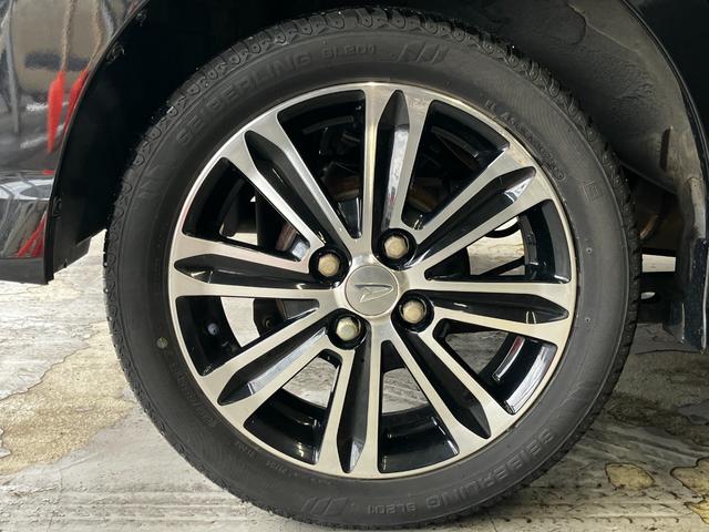 タント カスタムＲＳ　スマートセレクションＳＡ　４ＷＤ　寒冷地仕様　純正ナビ　フリップダウンモニター　両側パワースライドドア　バックカメラ　フルセグテレビ　Ｂｌｕｅｔｏｏｔｈ　ＥＴＣ　衝突軽減ブレーキ（10枚目）