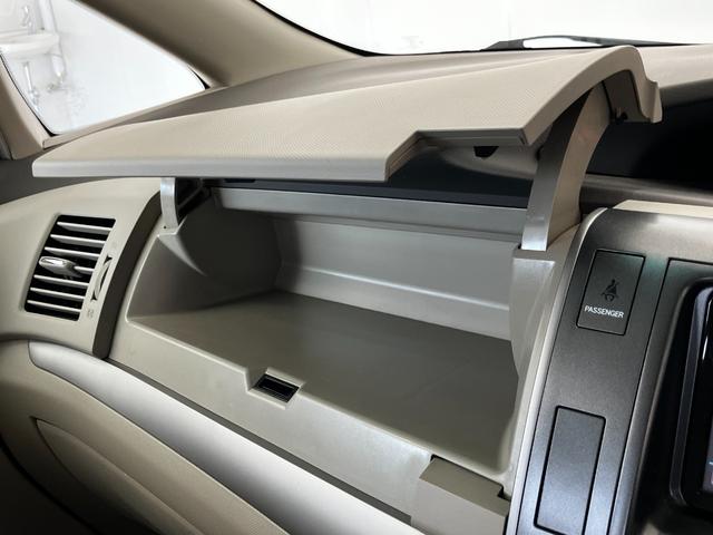 エスティマハイブリッド Ｘ　４ＷＤ　福祉車輌　寒冷地仕様　サイドリフトアップシート　車いす固定収納　純正ナビ　バックカメラ　前後ドラレコ　フルセグ　デュアルエアコン　クルーズコントロール　パワースライドドア　フォグランプ（39枚目）