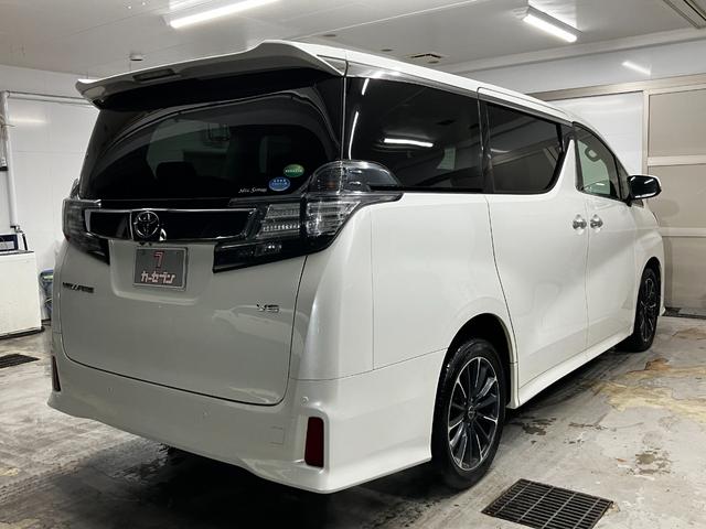 ヴェルファイア ３．５ＺＡ　Ｇエディション　４ＷＤ　夏冬タイヤ　フリップダウンモニター　後席電動シート　両側パワースライドドア　純正ナビ　バックカメラ　ＥＴＣ　Ｂｌｕｅｔｏｏｔｈ　フルセグ　クルーズコントロール　ステアリングヒーター（5枚目）