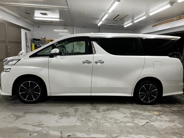 ヴェルファイア ３．５ＺＡ　Ｇエディション　４ＷＤ　夏冬タイヤ　フリップダウンモニター　後席電動シート　両側パワースライドドア　純正ナビ　バックカメラ　ＥＴＣ　Ｂｌｕｅｔｏｏｔｈ　フルセグ　クルーズコントロール　ステアリングヒーター（8枚目）