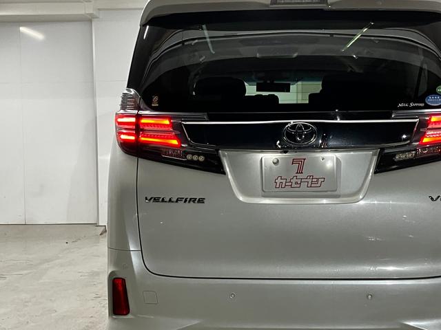 ヴェルファイア ３．５ＺＡ　Ｇエディション　４ＷＤ　夏冬タイヤ　フリップダウンモニター　後席電動シート　両側パワースライドドア　純正ナビ　バックカメラ　ＥＴＣ　Ｂｌｕｅｔｏｏｔｈ　フルセグ　クルーズコントロール　ステアリングヒーター（11枚目）