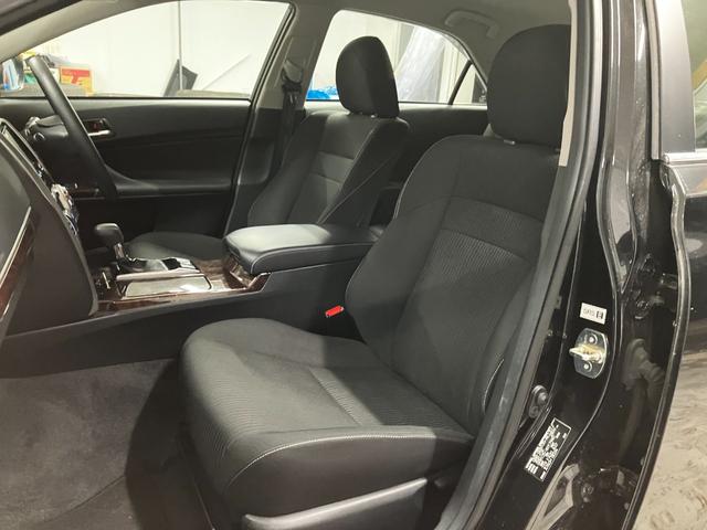 マークＸ ２５０Ｇ　Ｆｏｕｒ　Ｆパッケージ　４ＷＤ　寒冷地仕様　社外ナビ　バックカメラ　Ｂｌｕｅｔｏｏｔｈ　クルーズコントロール　ＥＴＣ　ＨＩＤヘッドライト　ミラーヒーター　レーンキープアシスト　プリクラッシュセーフティ　走行モード制御スイッチ（35枚目）