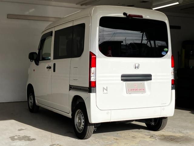 Ｎ－ＶＡＮ 　４ＷＤ　本州仕入れ　ホンダセンシング　アダプティブクルーズコントロール　アクセサリーソケット　車線逸脱防止システム　横滑り防止　ピラーレス構造　スライドドア　センタータンクレイアウト　低床フルフラット（7枚目）