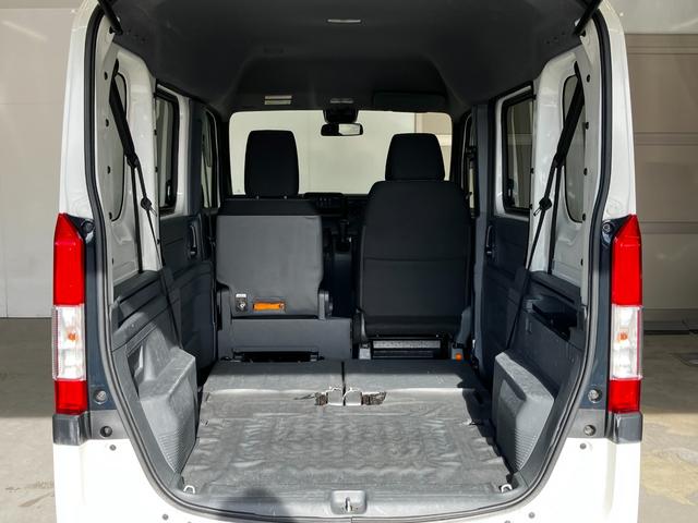 Ｎ－ＶＡＮ 　４ＷＤ　本州仕入れ　ホンダセンシング　アダプティブクルーズコントロール　アクセサリーソケット　車線逸脱防止システム　横滑り防止　ピラーレス構造　スライドドア　センタータンクレイアウト　低床フルフラット（42枚目）