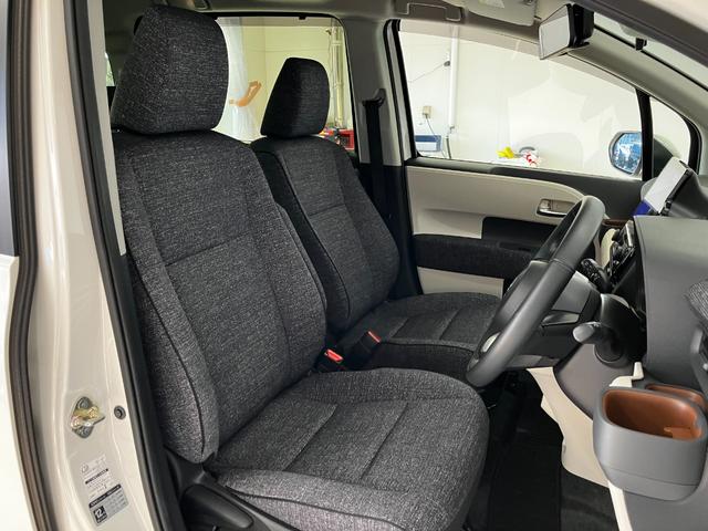 シエンタ ハイブリッドＺ　４ＷＤ　夏冬タイヤ付き　夏モデリスタホイール　１０．５インチ純正ナビ　全方位カメラ　トヨタセーフティ―センス　寒冷地仕様　前席シートヒーター　ステアリングヒーター　両側電動スライドドア　前後ドラレコ（46枚目）