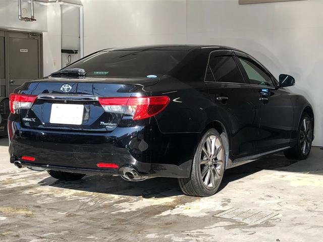 マークＸ プレミアム　Ｆｏｕｒ　４ＷＤ　寒冷地仕様　純正エンジンスターター　社外ＳＤナビ　フルセグ　バックカメラ　Ｂｌｕｅｔｏｏｔｈ　ドライブレコーダー　前席シートヒーター　クルーズコントロール　社外１８インチホイール　ＨＩＤライト（5枚目）