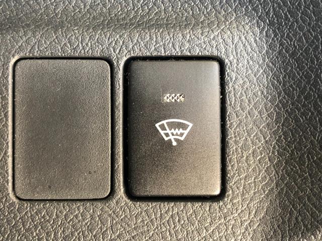 マークＸ プレミアム　Ｆｏｕｒ　４ＷＤ　寒冷地仕様　純正エンジンスターター　社外ＳＤナビ　フルセグ　バックカメラ　Ｂｌｕｅｔｏｏｔｈ　ドライブレコーダー　前席シートヒーター　クルーズコントロール　社外１８インチホイール　ＨＩＤライト（30枚目）