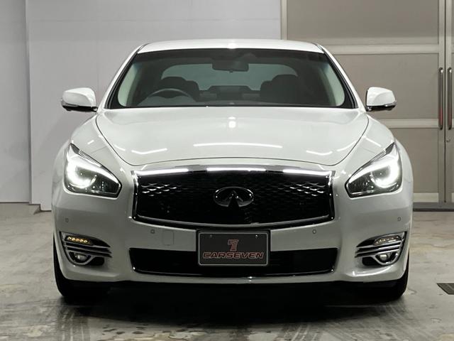 フーガ ３７０ＧＴ　ＦＯＵＲ　４ＷＤ　夏冬タイヤ　衝突軽減　純正ナビ　全方位カメラ　フルセグＴＶ　ブラインドスポットモニター　レーダークルーズコンロトール　純正エンスタ　ＥＴＣ　車線逸脱防止支援　後側方車両検知警報　ローダウン（2枚目）