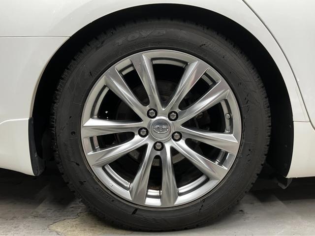 フーガ ３７０ＧＴ　ＦＯＵＲ　４ＷＤ　夏冬タイヤ　衝突軽減　純正ナビ　全方位カメラ　フルセグＴＶ　ブラインドスポットモニター　レーダークルーズコンロトール　純正エンスタ　ＥＴＣ　車線逸脱防止支援　後側方車両検知警報　ローダウン（9枚目）