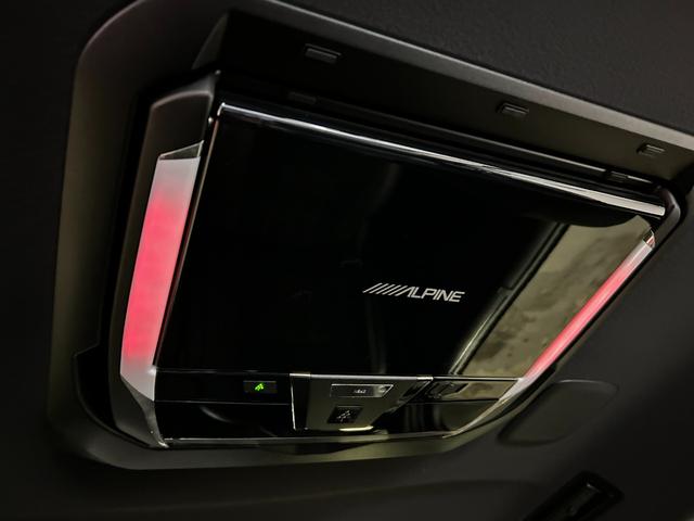 エスクァイア Ｇｉ　プレミアムパッケージ　ブラックテーラード　４ＷＤ　寒冷地仕様　衝突軽減　モデリスタフルエアロ　アルパイン１１インチナビ　フロント／サイド／バックカメラ　フルセグ　フリップダウンモニター　両側パワスラ　シートヒーター　ステアリングヒーター（41枚目）