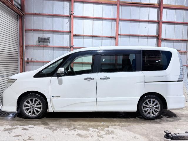 セレナ ライダー　ブラックライン　Ｓ－ハイブリッド　防錆塗装ＴＶナビＢカメＥＴＣ後席モニタ（6枚目）