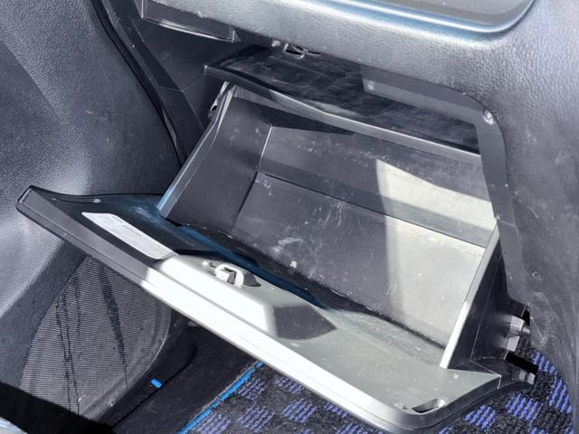 セレナ ライダー　ブラックライン　Ｓ－ハイブリッド　防錆塗装ＴＶナビＢカメＥＴＣ後席モニタ（68枚目）