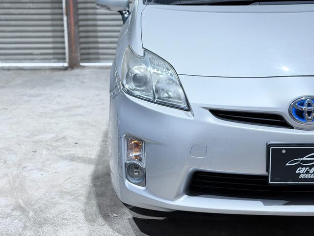 プリウス Ｓ　下廻防錆キーレスＣＤ夏冬タイヤ（15枚目）