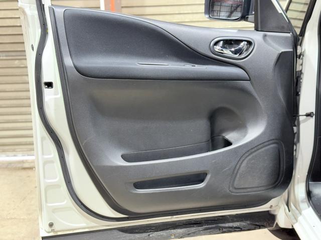 セレナ ハイウェイスター 防錆塗装4WDTVナビBカメエンスタ後席モニタ(39枚目)