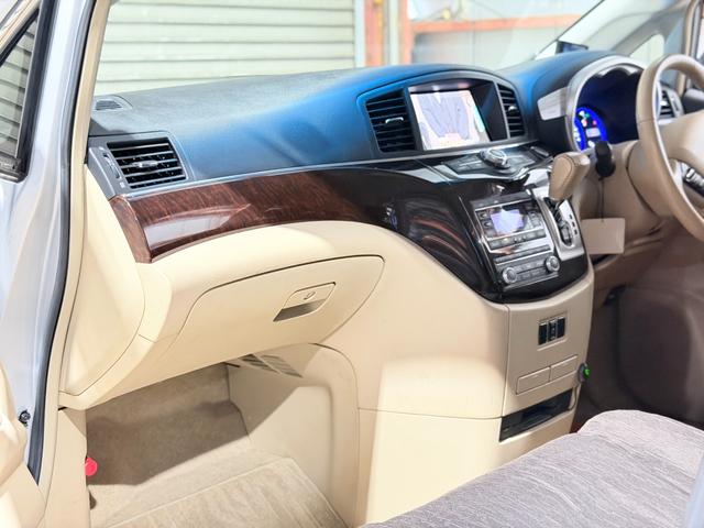 エルグランド ２５０ＸＧ　防錆塗装４ＷＤＴＶナビＢカメＥＴＣエンスタ後席モニタ（33枚目）