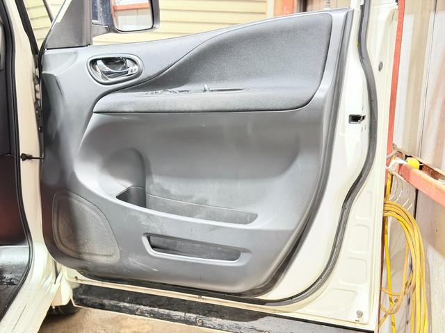 セレナ ハイウェイスター　防錆塗装４ＷＤＴＶナビＢカメエンスタＥＴＣ（30枚目）