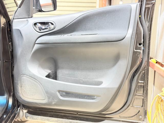 セレナ ハイウェイスター Vセレクション+セーフティ Aセフ 防錆塗装4WDTVナビBカメ後席モニタ(30枚目)