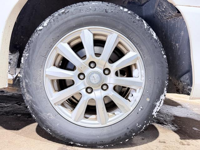 セレナ ハイウェイスター　アドバンスドセーフティパッケージ　防錆塗装４ＷＤＴＶナビＢカメＥＴＣ後席モニタ（24枚目）