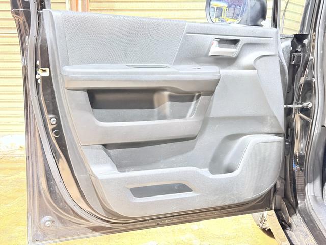 ステップワゴンスパーダ Z クールスピリット 防錆塗装4WDTVナビBカメETC後席モニタ(37枚目)