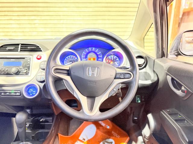 フィットハイブリッド ベースグレード　防錆塗装キーレスＣＤＥＴＣ（50枚目）