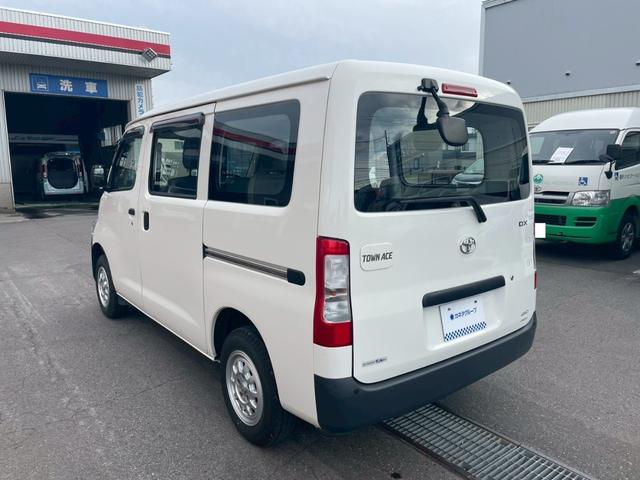 タウンエースバン ＤＸ　４ＷＤ（3枚目）