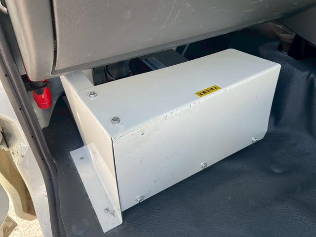 ハイゼットトラック  冷蔵冷凍4WD(10枚目)