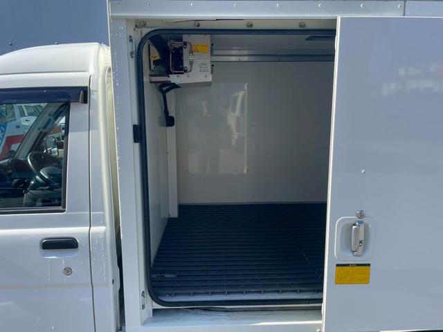 ハイゼットトラック  冷蔵冷凍4WD(17枚目)