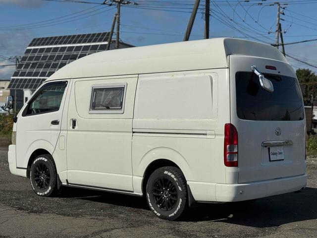 ハイエースワゴン 　４ＷＤ　キャンピングカー　ＥＴＣ　バックカメラ　ナビ　ＴＶ　スライドドア　アルミホイール　ＡＴ　エアコン　パワーウィンドウ　ベバストＦＦヒーター　サブバッテリー　電子レンジ　コンロ　シンク　テーブル（7枚目）