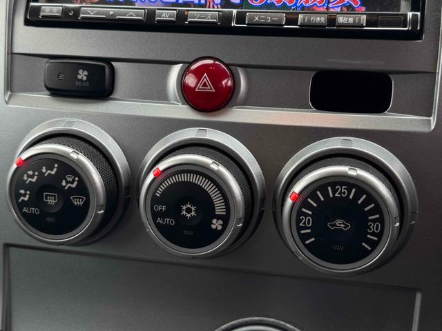 デリカD:5 ローデスト リミテッドエディション 4WD バックカメラ ナビ TV 両側スライド・片側電動 HID スマートキー 電動格納ミラー 後席モニター 3列シート CVT アルミホイール CD DVD再生 USB Bluetooth(6枚目)