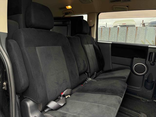 デリカD:5 ローデスト リミテッドエディション 4WD バックカメラ ナビ TV 両側スライド・片側電動 HID スマートキー 電動格納ミラー 後席モニター 3列シート CVT アルミホイール CD DVD再生 USB Bluetooth(11枚目)