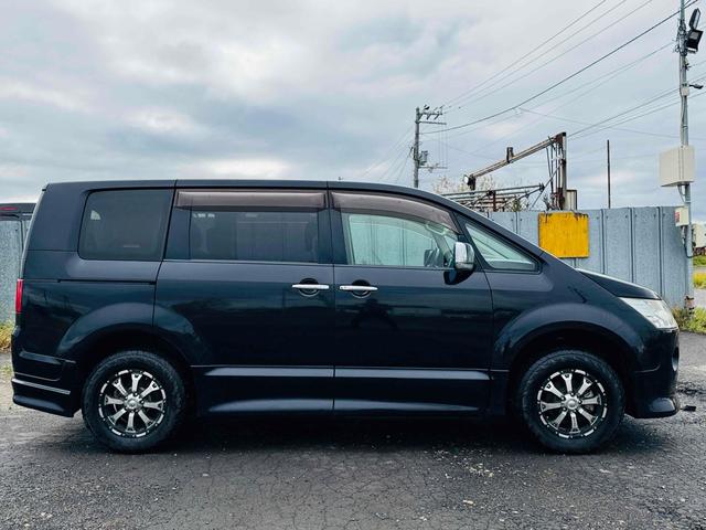 デリカD:5 ローデスト リミテッドエディション 4WD バックカメラ ナビ TV 両側スライド・片側電動 HID スマートキー 電動格納ミラー 後席モニター 3列シート CVT アルミホイール CD DVD再生 USB Bluetooth(14枚目)