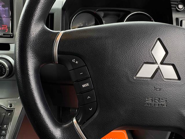 デリカD:5 ローデスト リミテッドエディション 4WD バックカメラ ナビ TV 両側スライド・片側電動 HID スマートキー 電動格納ミラー 後席モニター 3列シート CVT アルミホイール CD DVD再生 USB Bluetooth(26枚目)