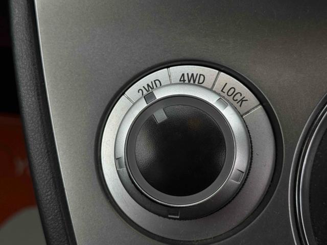 デリカD:5 ローデスト リミテッドエディション 4WD バックカメラ ナビ TV 両側スライド・片側電動 HID スマートキー 電動格納ミラー 後席モニター 3列シート CVT アルミホイール CD DVD再生 USB Bluetooth(32枚目)