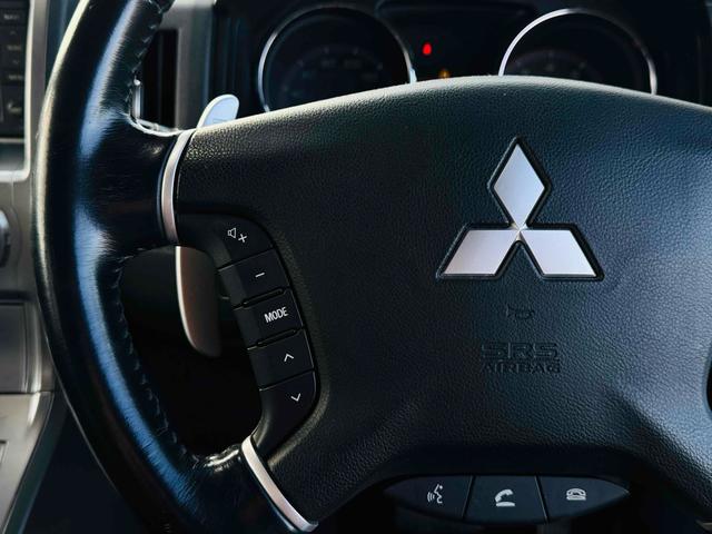 デリカD:5 シャモニー 4WD ETC 全周囲カメラ ナビ TV オートクルーズコントロール 両側電動スライドドア オートライト HID スマートキー シートヒーター パワーシート CVT アルミホイール CD(6枚目)