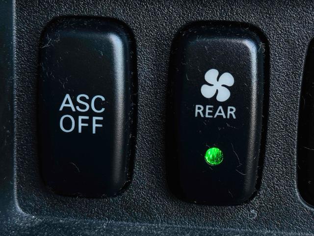 デリカD:5 シャモニー 4WD ETC 全周囲カメラ ナビ TV オートクルーズコントロール 両側電動スライドドア オートライト HID スマートキー シートヒーター パワーシート CVT アルミホイール CD(9枚目)