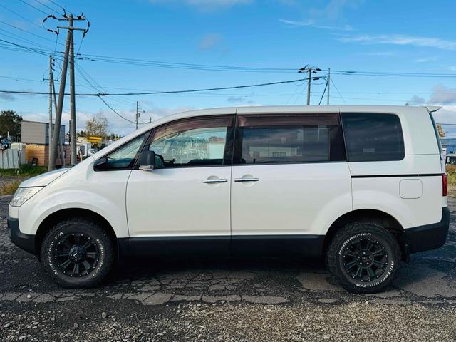 デリカD:5 シャモニー 4WD ETC 全周囲カメラ ナビ TV オートクルーズコントロール 両側電動スライドドア オートライト HID スマートキー シートヒーター パワーシート CVT アルミホイール CD(20枚目)