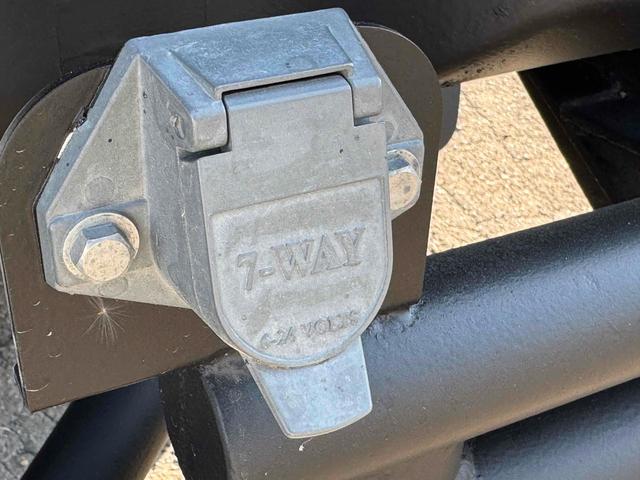 ハイラックスピックアップ ダブルキャブ SR 4WD MTヒッチメンバー エアコン カセット タイミングベルト交換済み(12枚目)